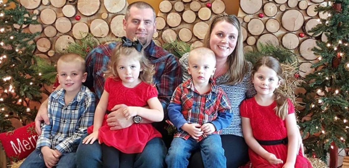 Family Sharing God's Love