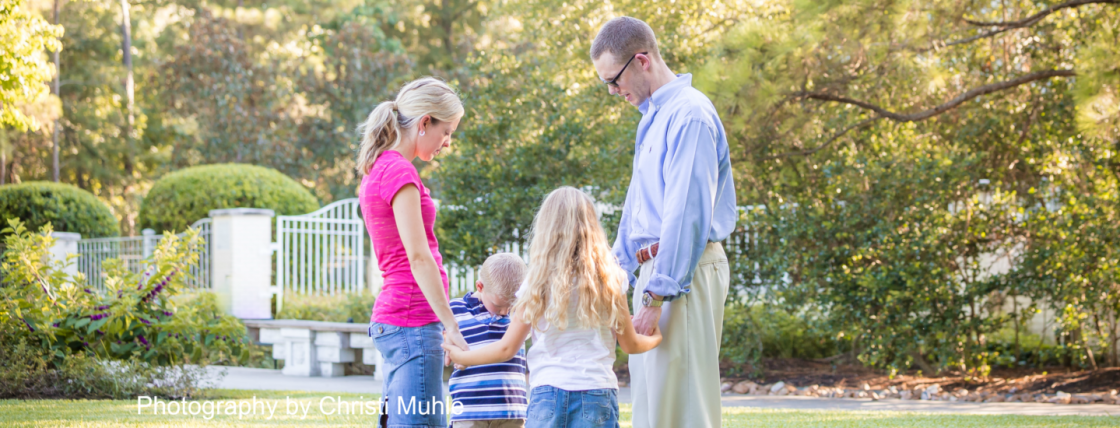 Teaching Kids to Pray: here are four ways to pray with your kids